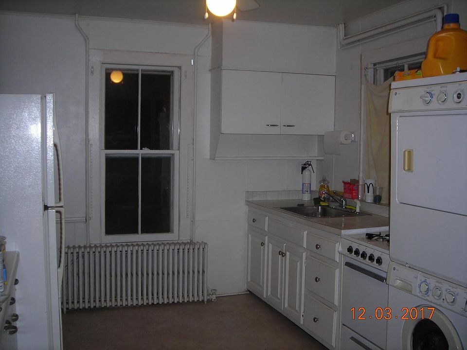 Kitchen With Appliances