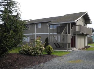 830 NW Rigging St, Oak Harbor, WA 98277