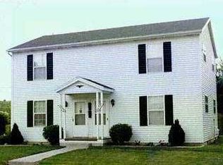 4452 Packard Rd, Toledo, OH 43612