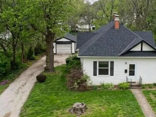 605 E Lexington St, Richmond, MO 64085