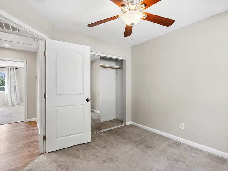 4th smaller bedroom