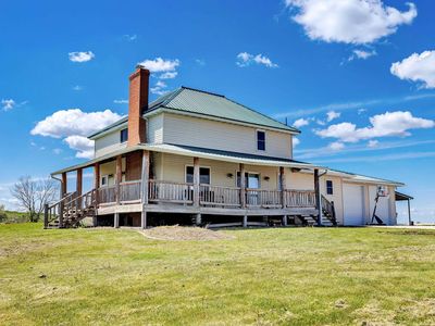 4600 Kamper Ln, Denmark, WI, 54208