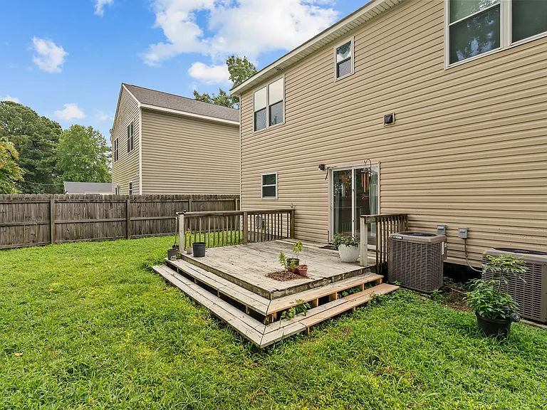 701B Summers Pl #B — Photo 22