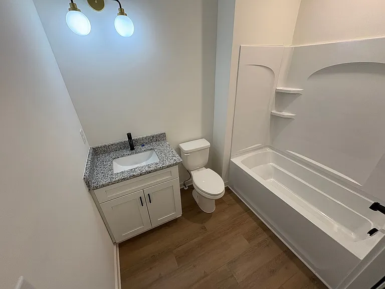 310 Cedar St — Photo 15