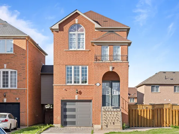 42 Domenico Cres, Brampton, ON L6P 1H5