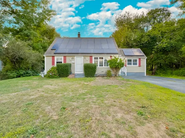 264 Hortonville Rd, Swansea, MA 02777