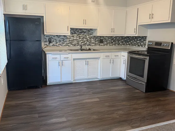 3461 N 82nd St APT 2, Milwaukee, WI 53222