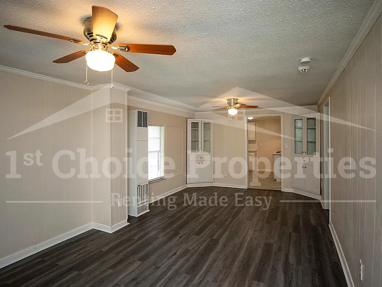 1133 7th Ave — Photo 5