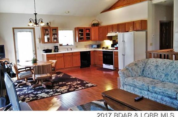 4th image of 91 Wildwood Dr