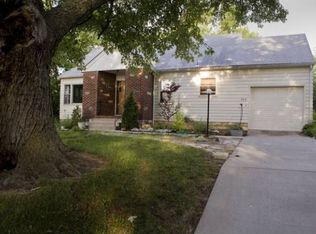 308 Summit Ave, Manhattan, KS 66502