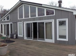 359 Soundview Dr, Rocky Point, NY 11778