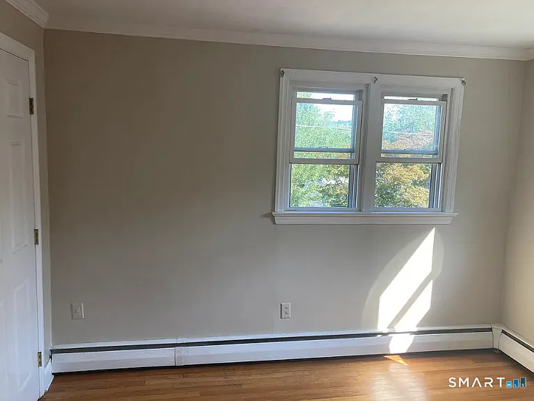 152 Dalton St — Photo 8