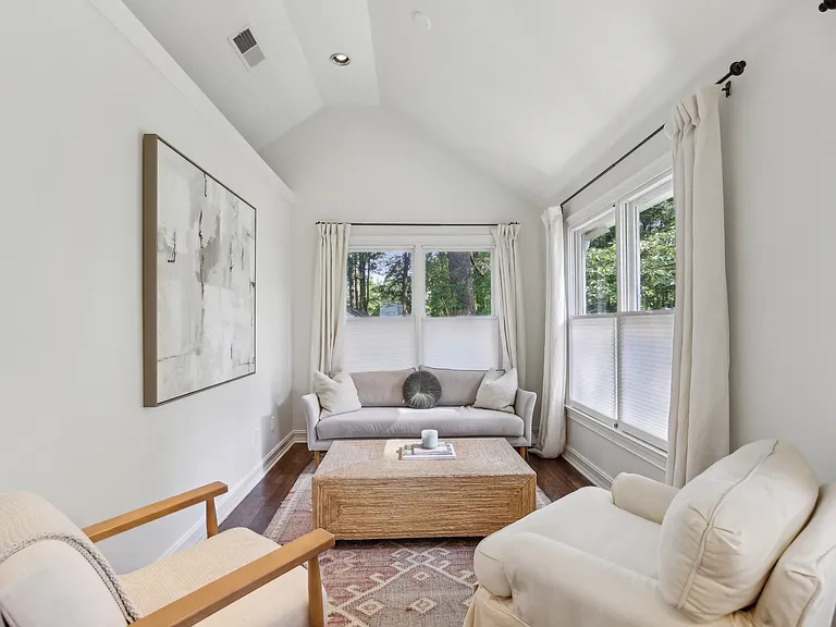 2325 Pine Grove Dr NW — Photo 10