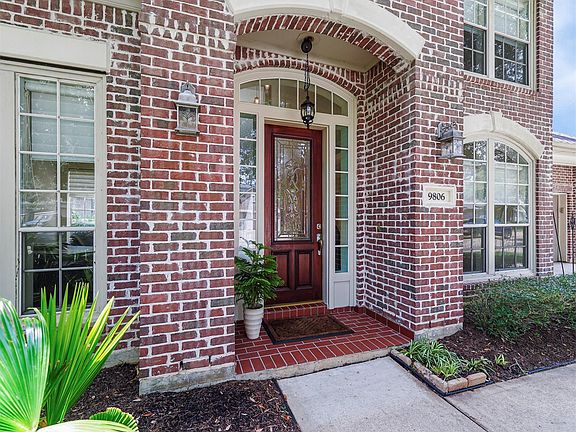 2nd image of 9806 McMahon Ct