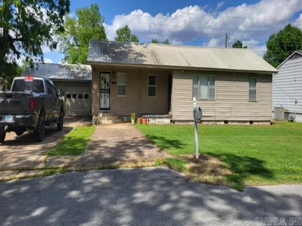 2817 Claire Dr, Newport, AR 72112
