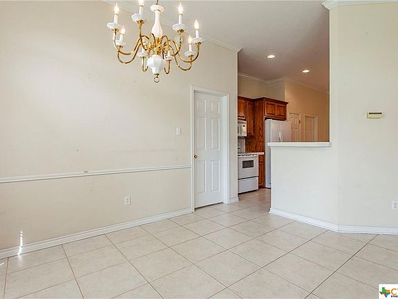 4th image of 2413 Wilshire Dr