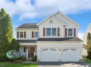 1212 Burrows Dr, Stewartsville, NJ