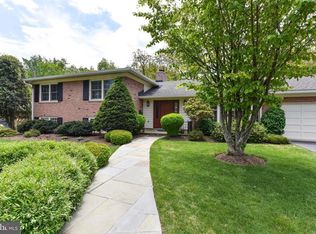 1213 Belle Vista Dr, Alexandria, VA 22307