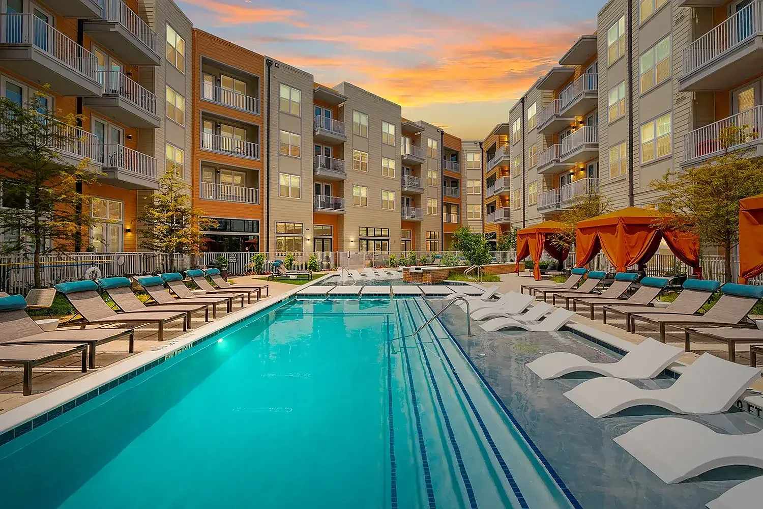 Isaac Apartments — Photo 2