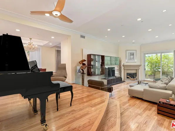 132 S Maple Dr Unit 101, Beverly Hills, CA 90212