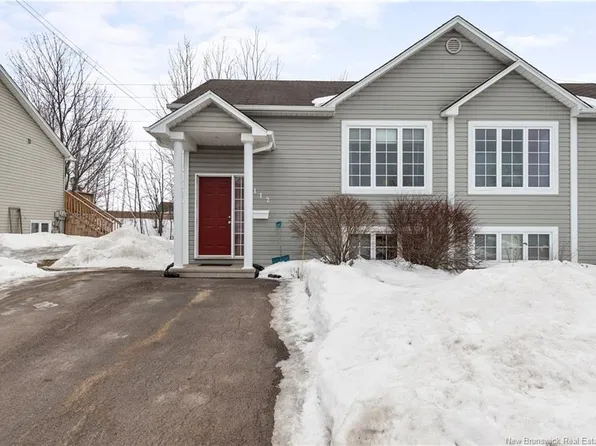 112 Mount Pleasant Rd, Moncton, NB E1G 5J2