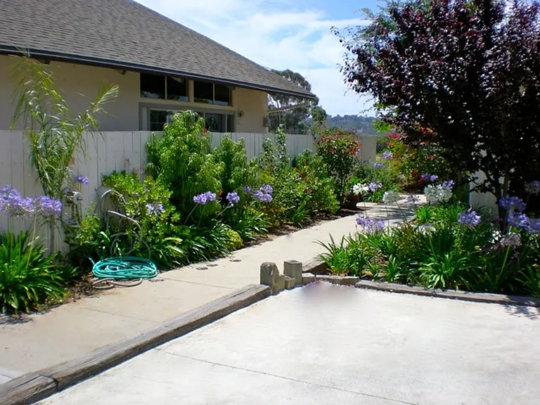 4700 Dexter Dr — Photo 24