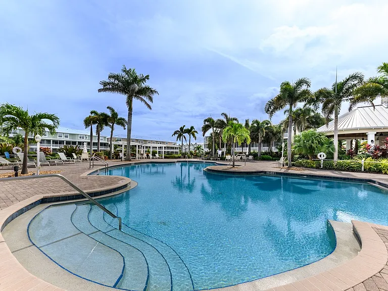 10300 Tarpon Landings Ter #4 — Photo 66