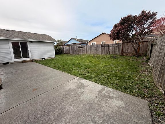 3rd image of 1119 Killdeer Rd