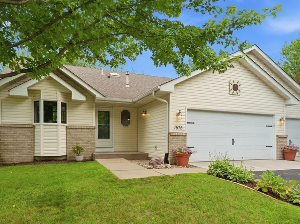 1575 Fountain Ln, Waconia, MN 55387