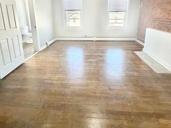 2nd image of 26 Lyon St #6