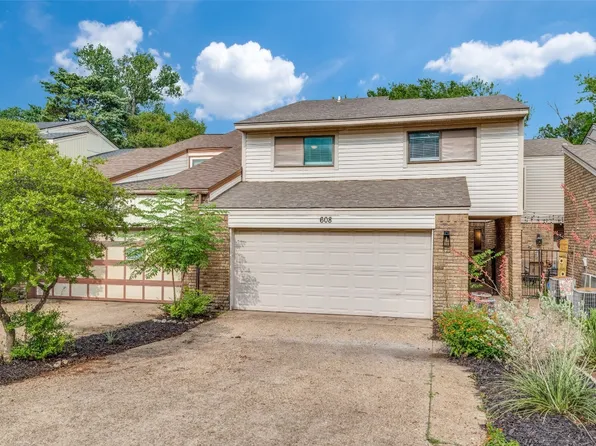 608 Old Country Rd, Duncanville, TX 75137