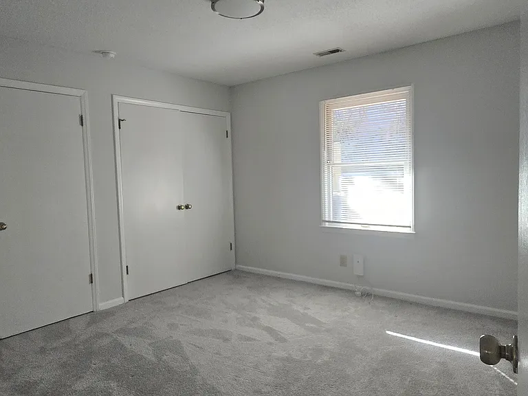 108 Pleasant Dr #C — Photo 7