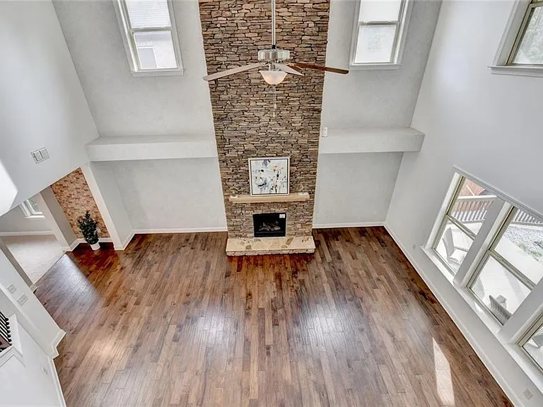 2540 Maple Ridge Ln — Photo 30