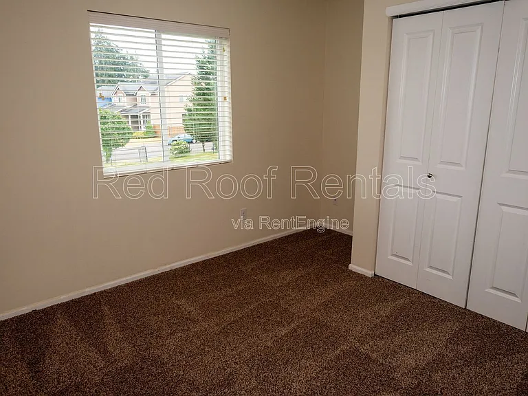 2530 193rd St E — Photo 21