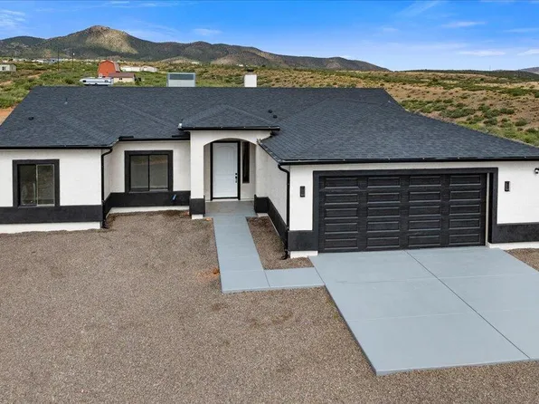 320 S HOSS Road, Dewey, AZ 86327