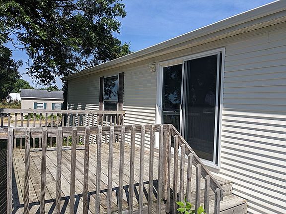3rd image of 804 Millwood Trl