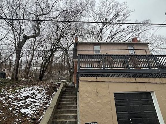2nd image of 728 Woodland Ave