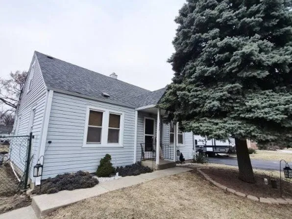 6934 W 96th St, Oak Lawn, IL 60453