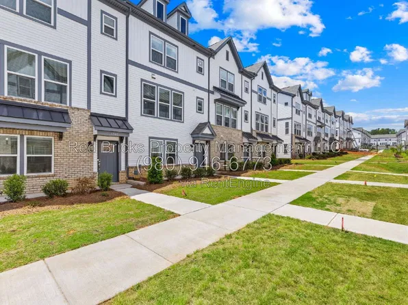 1706 Blanche St, Charlotte, NC 28262