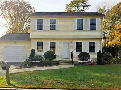 6 Pond View Dr, West Warwick, RI, 02893