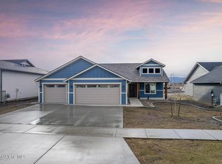 8908 W Cultivator Ave, Rathdrum, ID 83858