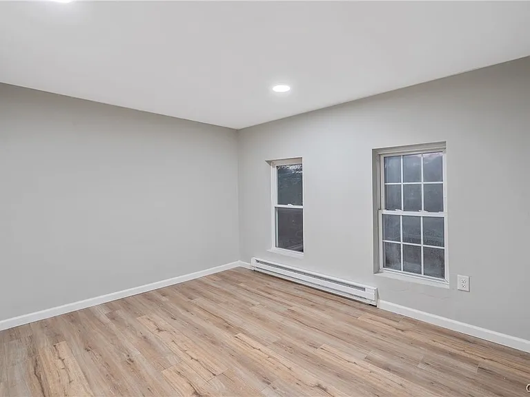 95 Ontario St #1 — Photo 7