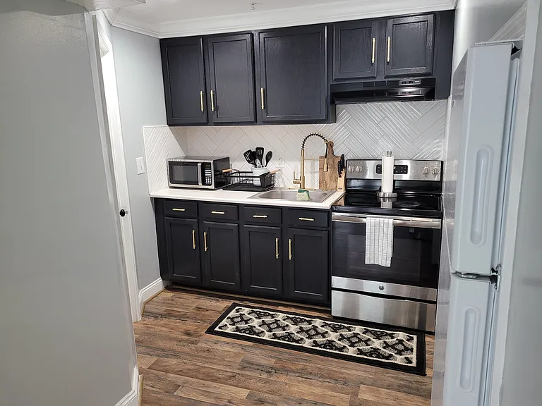 10022 Edgewater Ter — Photo 2