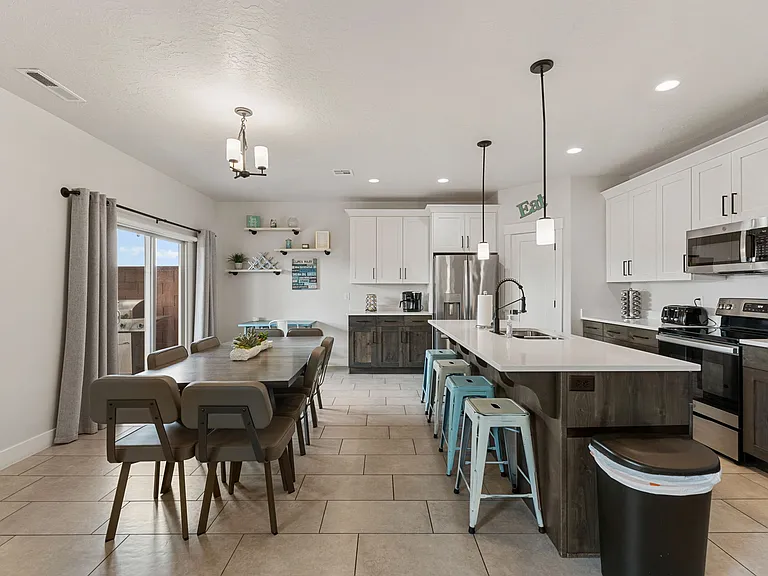 466 N Ventura Ln #47 — Photo 7