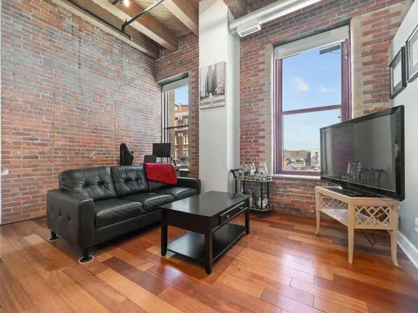 150 E Main St APT 301, Columbus, OH 43215