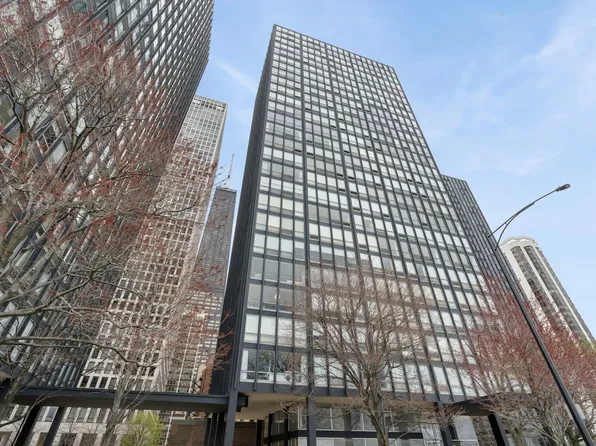 880 N Lake Shore Dr #11D, Chicago, IL 60611