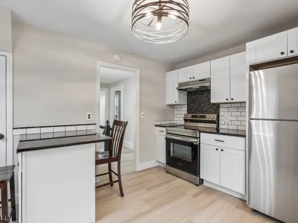 25 Atno Ave APT 2, Morristown, NJ 07960