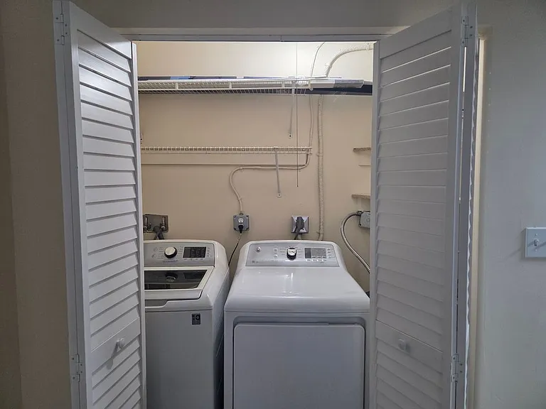 8605 Huron Ct #34 — Photo 5
