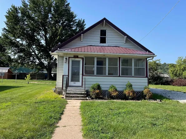 572 Arbor St, Niota, IL 62358