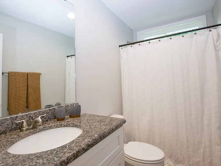 704 Pinecrest St — Photo 22